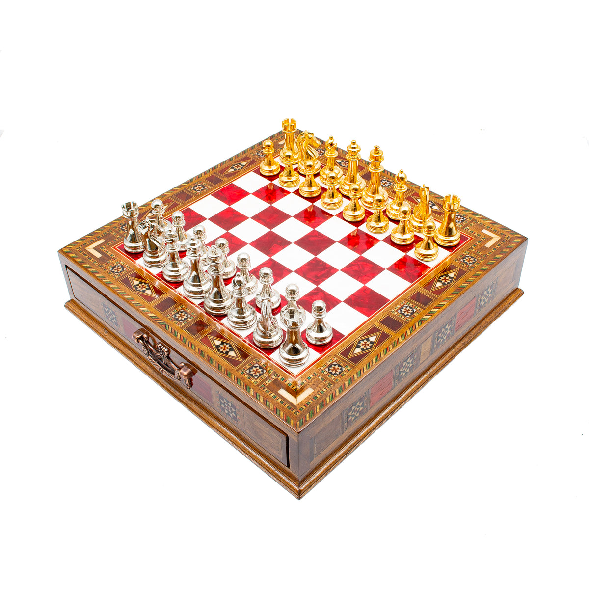 Wooden chess set with black board, side view – Chess studio
